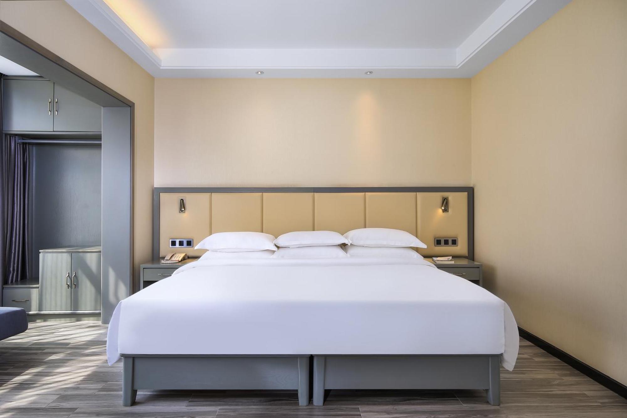 Wing Hotel Guilin - Central Square Habitación foto